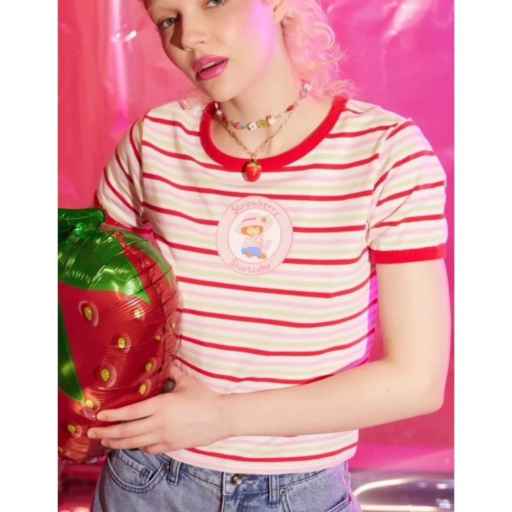 Strawberry Shortcake Striped Ringer Tee T-Shirt Teens Juniors XL Graphic‎